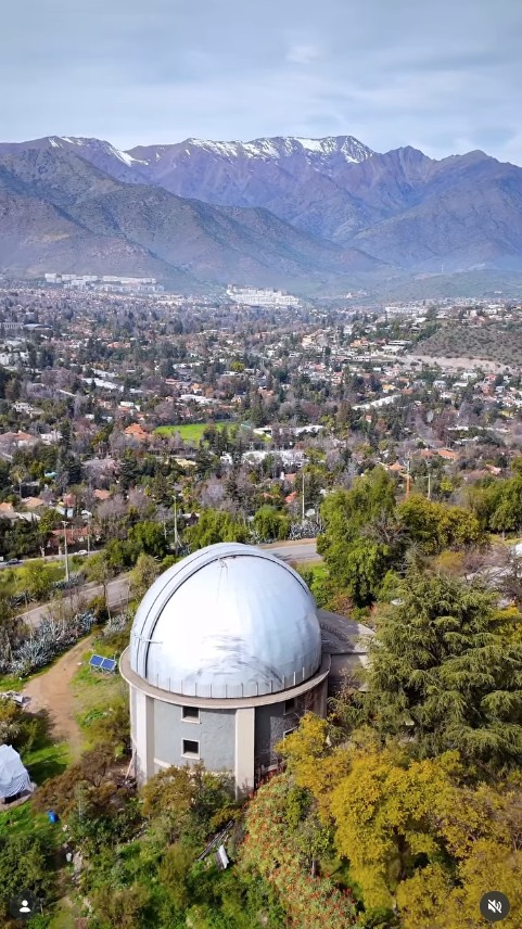 Cúpula del telescopio desde el drone
